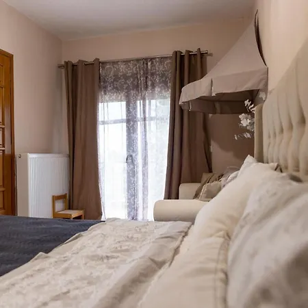 Excellent House דירה *